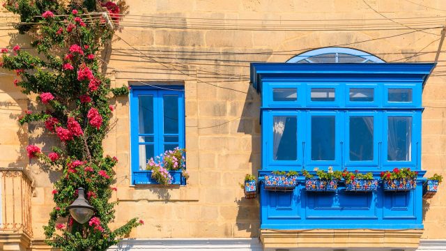 Rinnovabili • Cos'è una veranda sul balcone e quando diventa una veranda abusiva?