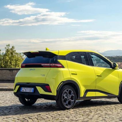 Rinnovabili • BYD sorpassa Tesla sulle vendite in Europa: è solo questione di prezzo