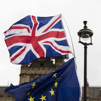 Rinnovabili • Raggiunta l'intesa tra Regno Unito ed Europa sul collegamento dei mercati di carbonio