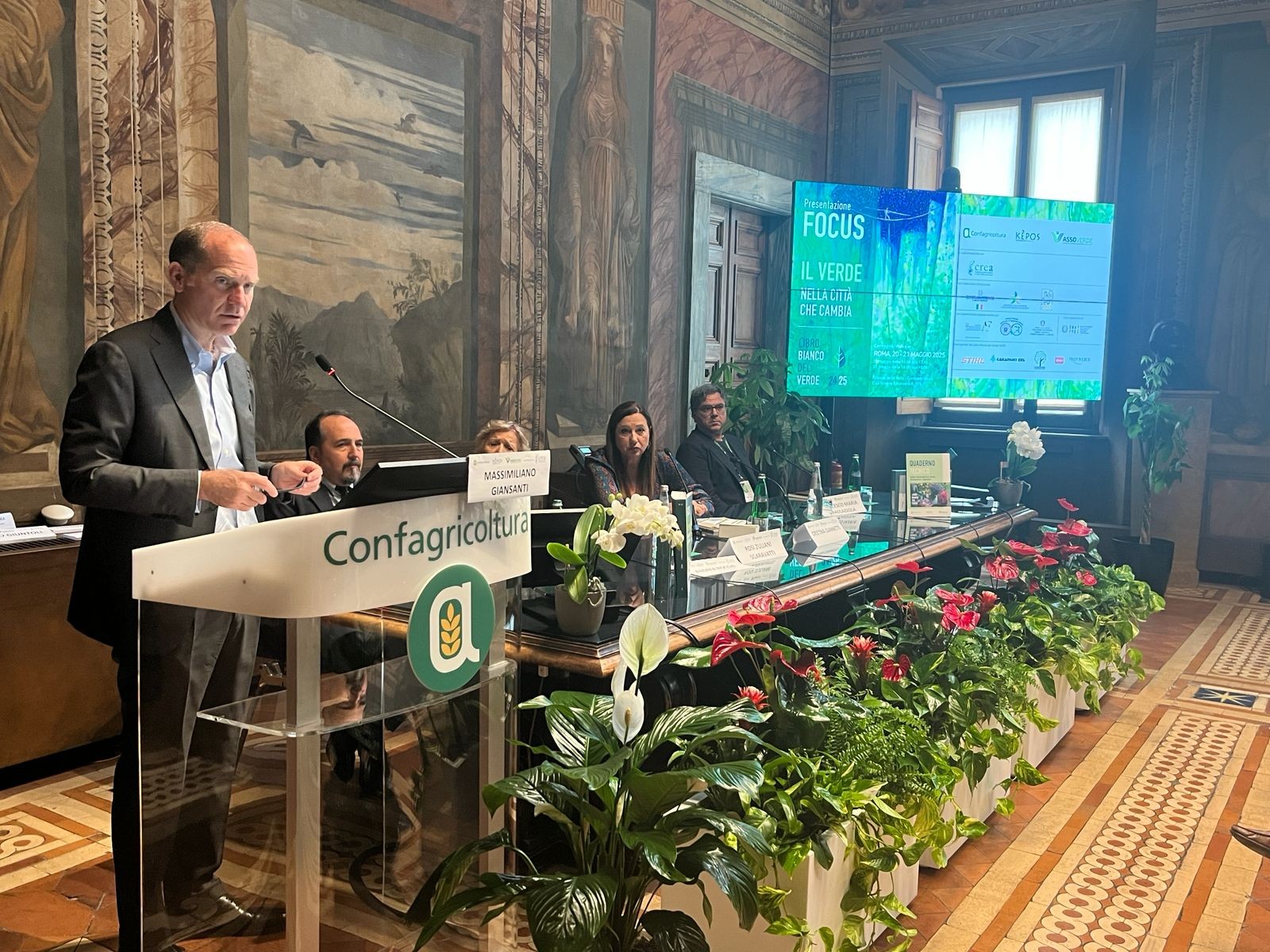 Rinnovabili • Libro Bianco del Verde 2025: il verde nella città che cambia