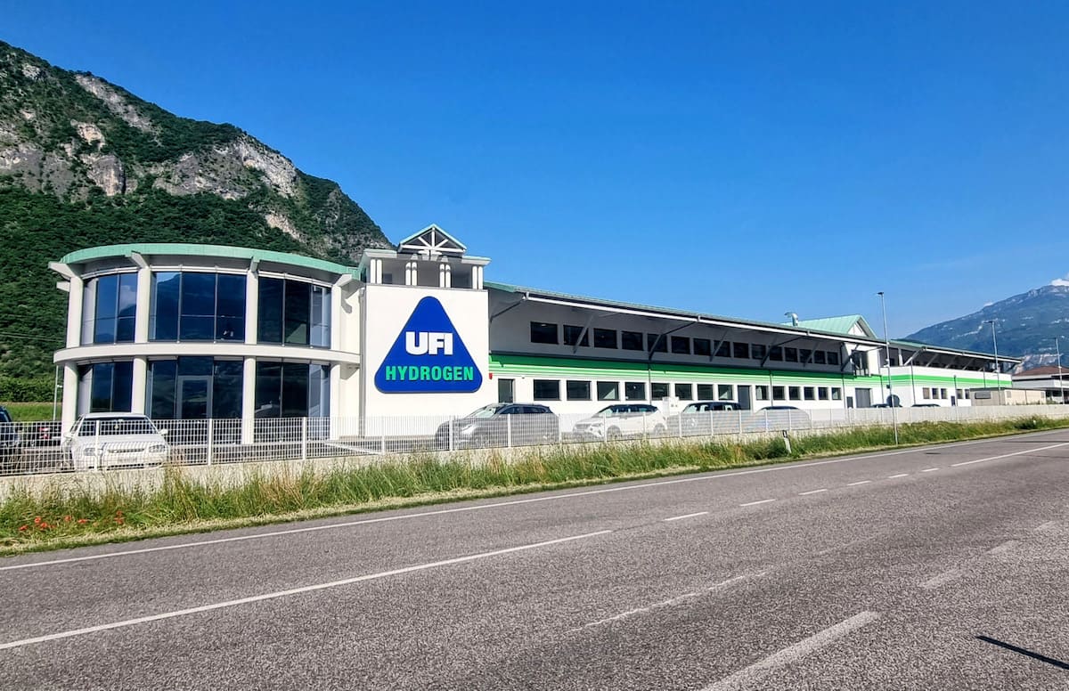 UFI HYDROGEN: avviata a Serravalle la produzione di membrane per l’H2 verde