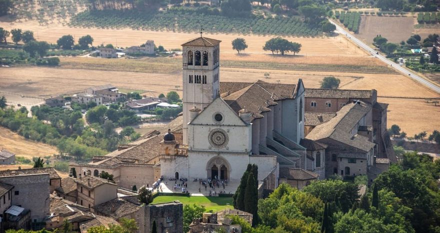 Rinnovabili • Aree idonee Umbria, la Giunta pre-adotta la proposta di legge