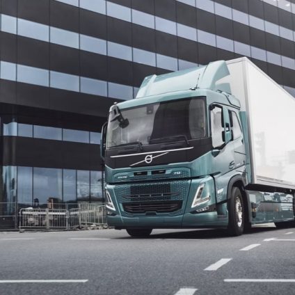 Rinnovabili • Camion elettrici, accordo di settore per spingere sulle infrastrutture