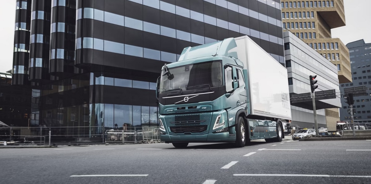 Rinnovabili • Camion elettrici, accordo di settore per spingere sulle infrastrutture