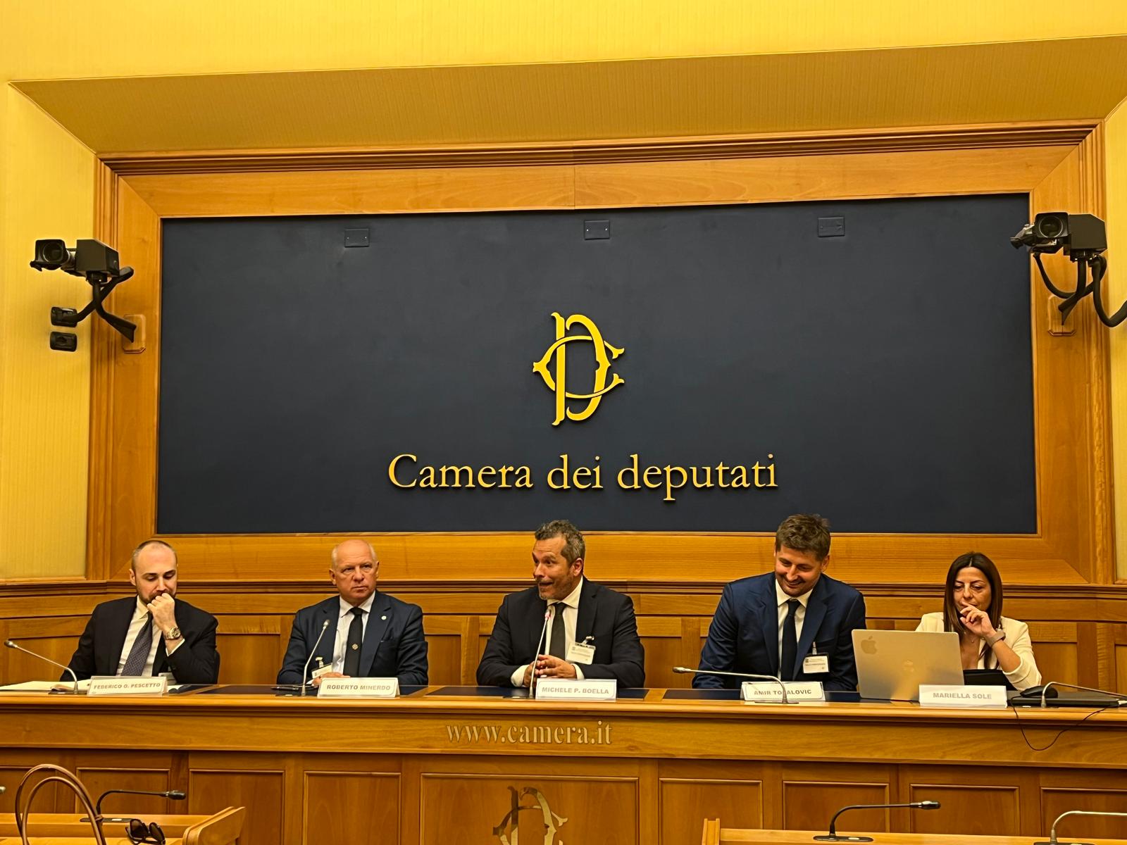 Inquinamento portuale, un sistema tech con droni e boe smart per monitoraggio ambiente