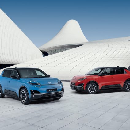 Rinnovabili • Nissan Micra al 100% elettrica: l'iconica auto giapponese si avvicina al SUV