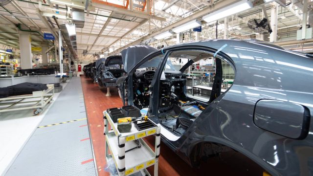 Rinnovabili • Target CO₂ Automotive: il Parlamento UE approva la flessibilità