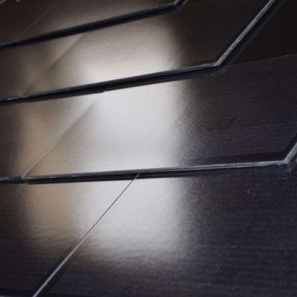 Rinnovabili • Dalla ricerca tedesca la produzione pilota di tegole fotovoltaiche a prova di ombra