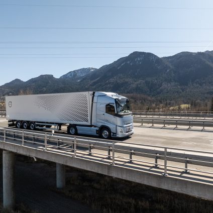 Rinnovabili • Camion Volvo, meno emissioni e consumi grazie all'aerodinamica della F1
