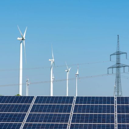 Rinnovabili • Italia: 8 GW di FER e 3,2 GW di accumuli pronti alla connessione