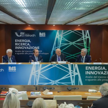 Rinnovabili • i è svolto oggi, presso la Sala Pininfarina della sede di Confindustria a Roma, l’evento “Energia, ricerca, innovazione. Analisi del triennio 2022–2024 e sguardo alle prospettive di sviluppo”, 