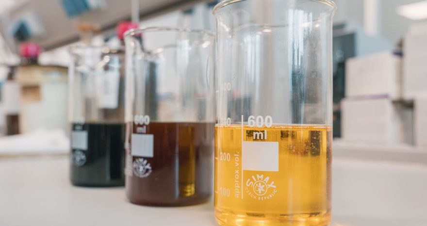 Rinnovabili • Stipulato un accordo tra Cnr e Conou per smaltimento, recupero e rigenerazione degli oli usati