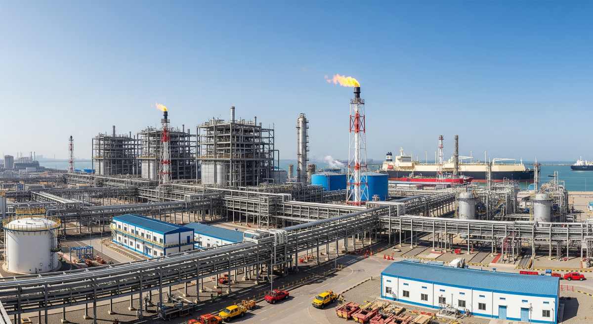 Rinnovabili • Gas naturale liquefatto, boom di capacità entro il 2030 la nuova ondata di progetti post-fid