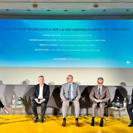 Rinnovabili • Il Tour d'Europe fa tappa a Roma nella sede di ENI. Biocarburanti al centro del dibattito.