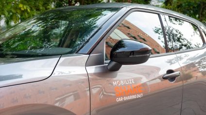 Rinnovabili • Zity si reinventa con Mobilize Share: al via il noleggio giornaliero tramite app