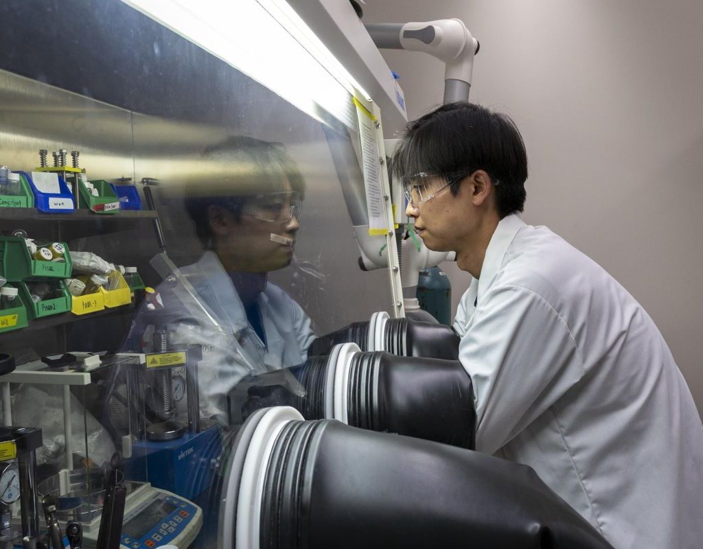 Così il sodio metallico migliora le batterie allo stato solido a base di Li