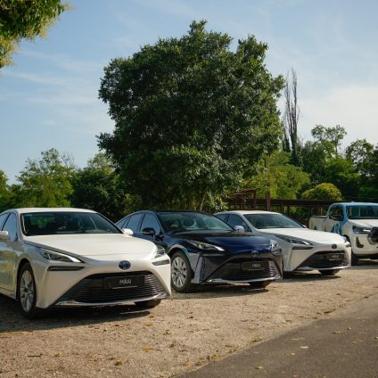 Rinnovabili • Venezia adotta le auto a idrogeno di Toyota