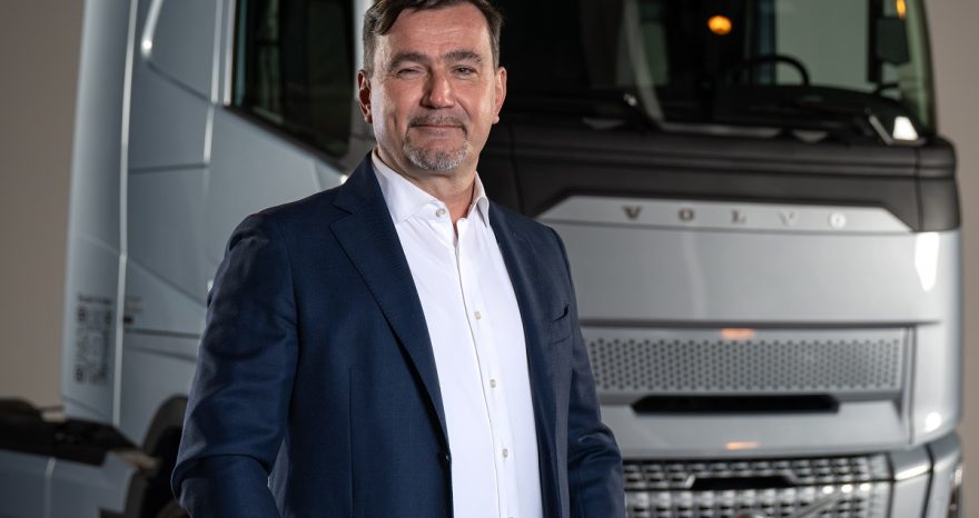 Rinnovabili • Volvo Trucks: 5mila camion elettrici venduti, test sul camion a idrogeno e un nuovo tir con 600 km di autonomia