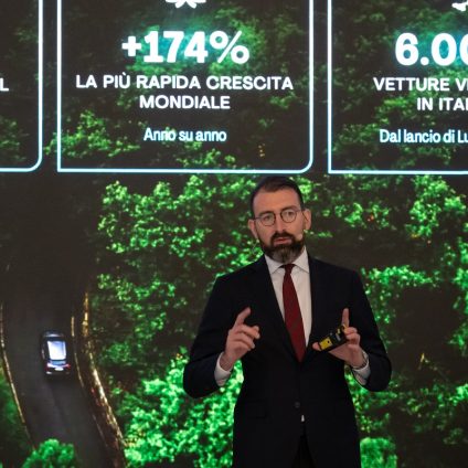 Rinnovabili • Omoda & Jaecoo festeggia il 1° anno in Italia accelerando sulla sostenibilità