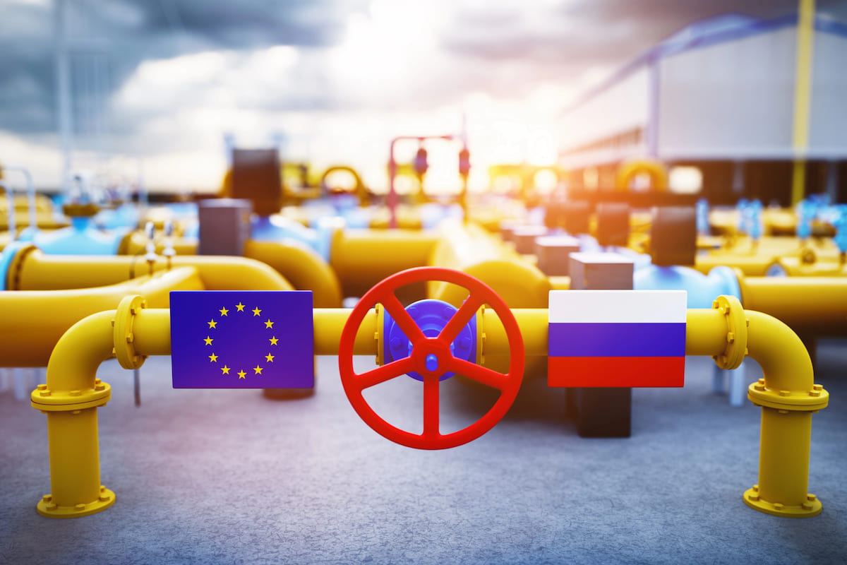 UE: Phase-out del gas russo, fine import entro il 2027