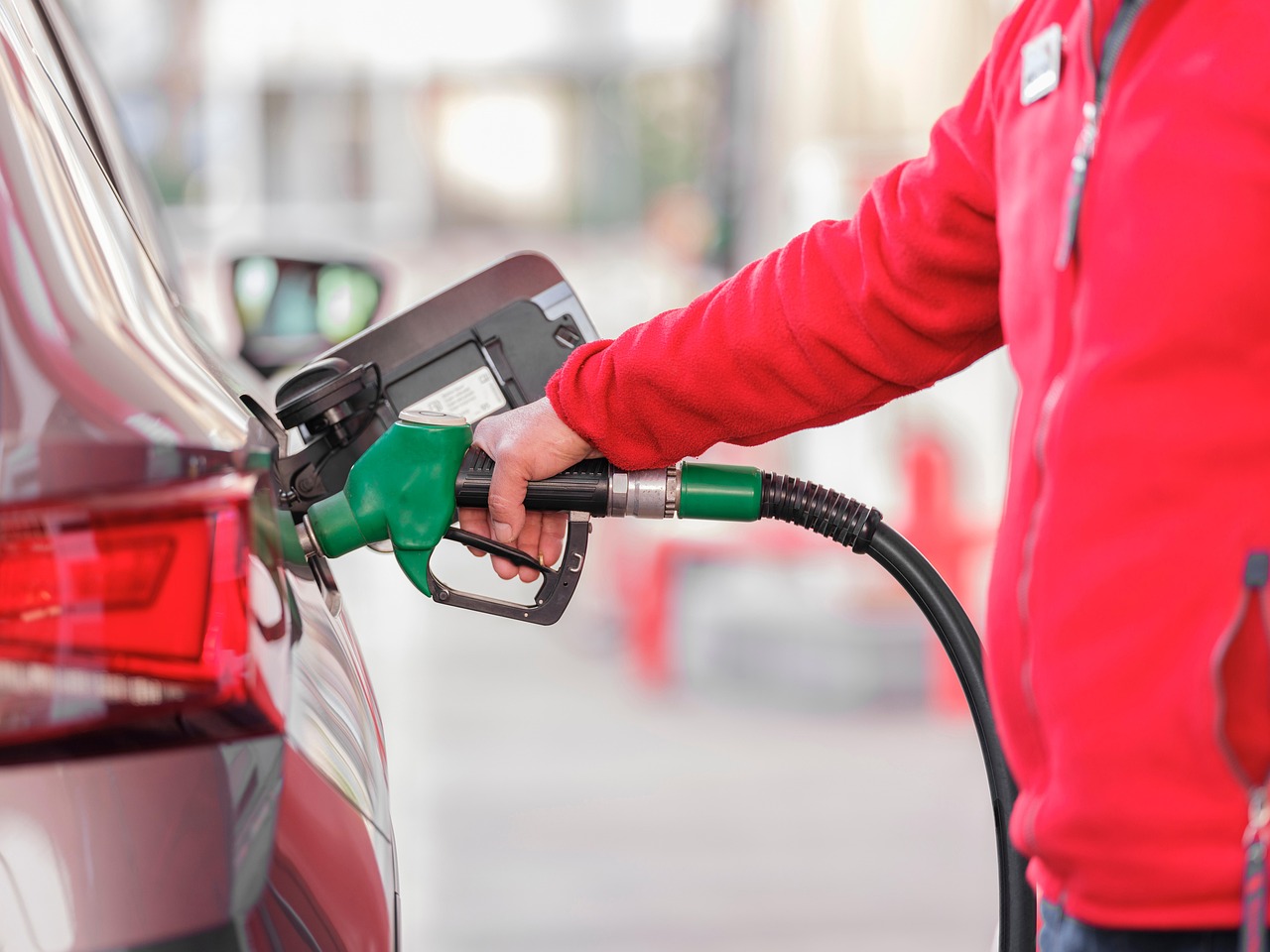 Rinnovabili • Tasse su benzina e combustibile per caldaia: l'UE intende fare cassa