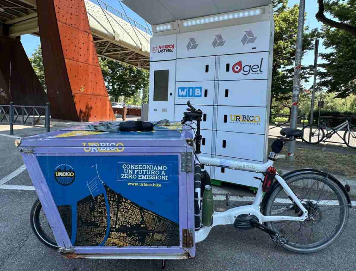 Rinnovabili • A Rimini il primo micro-hub refrigerato per la logistica urbana sostenibile nel settore HORECA.