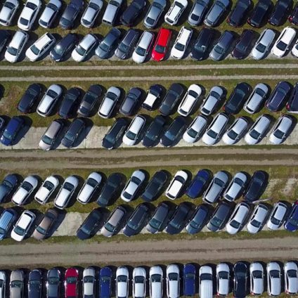 Rinnovabili • Auto sempre più cara, ma la scelgono l'80% degli italiani per muoversi