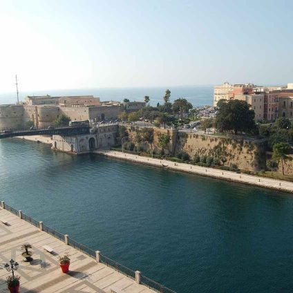 Rinnovabili • Firmato il decreto per gli hub eolici offshore di Taranto e Augusta: 78 milioni per l’industria delle rinnovabili