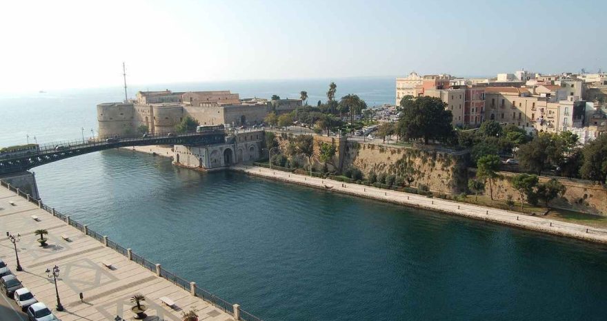 Rinnovabili • Firmato il decreto per gli hub eolici offshore di Taranto e Augusta: 78 milioni per l’industria delle rinnovabili