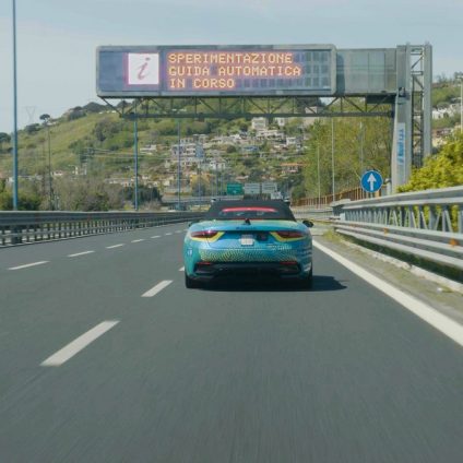 Rinnovabili • Autostrade, test sulla tangenziale di Napoli riduce emissioni del 10%. E gli incidenti del 30%