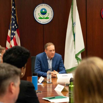 Rinnovabili • EPA, 139 dipendenti in congedo per aver criticato Trump