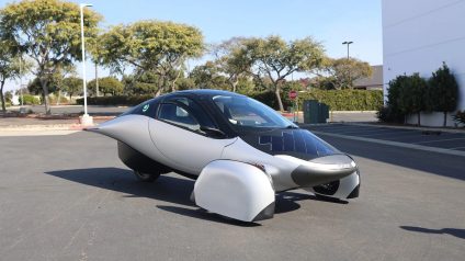 Rinnovabili • Veicoli elettrici a 3 ruote con pannelli solari. Realtà industriali o prototipi?
