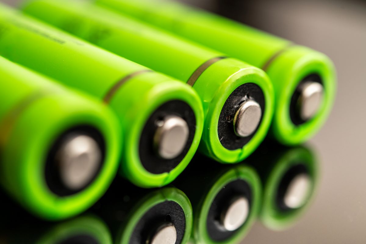Batterie al litio più sicure e durature? Basta un pizzico di legno