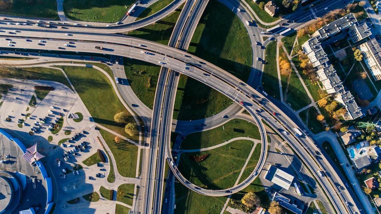 Rinnovabili • Cybersecurity, trasporti sempre più colpiti. In 5 anni attacchi aumentati del 48%