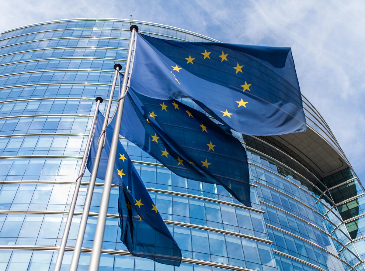 Rinnovabili • Dazi, per Commissione UE 15% è limite massimo. Accordo su energia valido solo per 3 anni. Trattative per esenzione vino