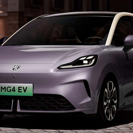 Rinnovabili • La prima auto elettrica compatta con batteria a stato semi-solido: il debutto della MG4