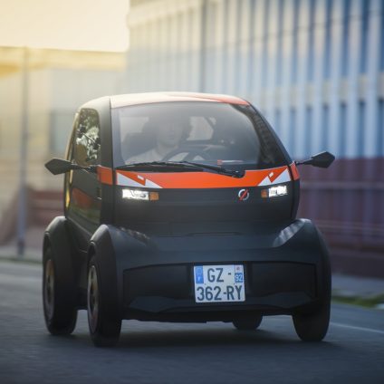Rinnovabili • Microcar elettrica economica e per tutti: ecco la Mobilize Duo 45 Neo