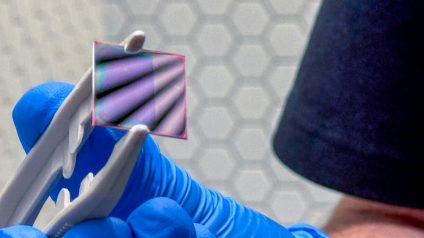 Rinnovabili • Batteria quantistica, aumentata di 1.000 volte la durata della carica