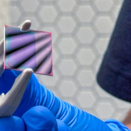 Rinnovabili • Batteria quantistica, aumentata di 1.000 volte la durata della carica