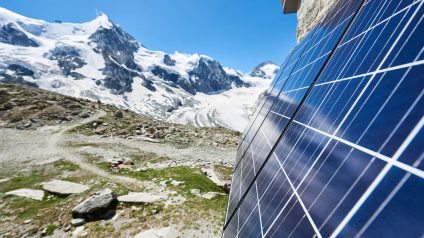 Rinnovabili • Produzione fotovoltaica in Italia, -8% nelle regioni alpine a causa dell'impatto climatico