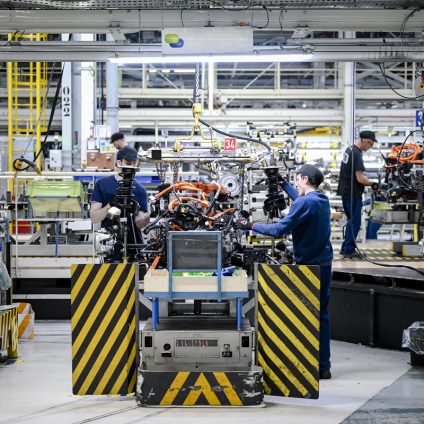 Rinnovabili • Stellantis ferma la produzione di veicoli a idrogeno: poche infrastrutture e costi elevati