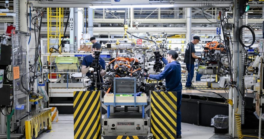 Rinnovabili • Stellantis ferma la produzione di veicoli a idrogeno: poche infrastrutture e costi elevati