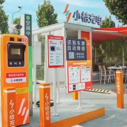 Rinnovabili • Super ricarica in 60 secondi e 100 km di autonomia: rivoluzione auto elettriche