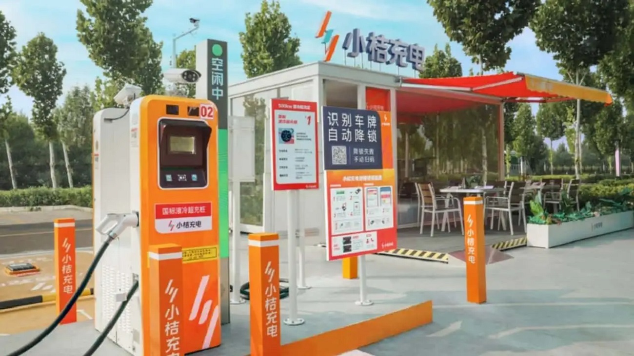 Rinnovabili • Super ricarica in 60 secondi e 100 km di autonomia: rivoluzione auto elettriche