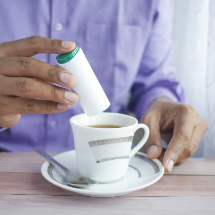Rinnovabili • Dolcificanti artificiali nelle acque reflue: quali conseguenze per la salute umana e ambientale?