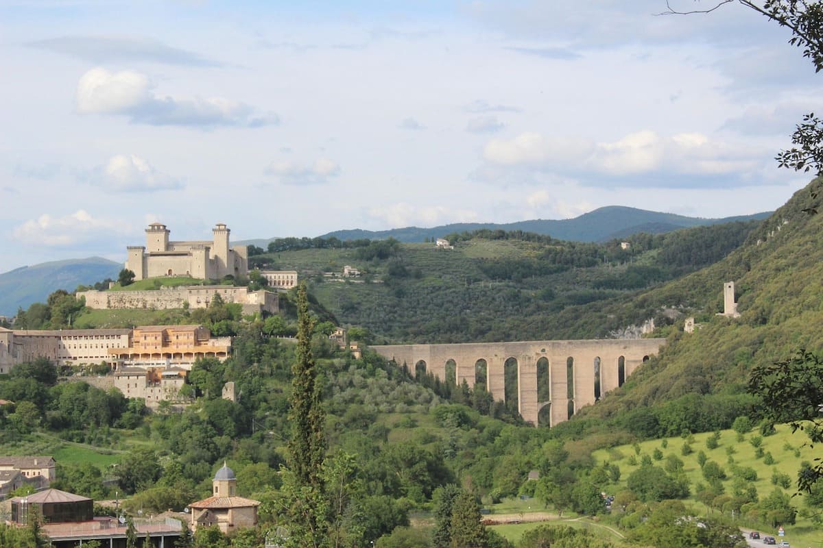 Rinnovabili • Umbria, la Legge per l'energia punta alle CER e agli impianti di piccole dimensioni