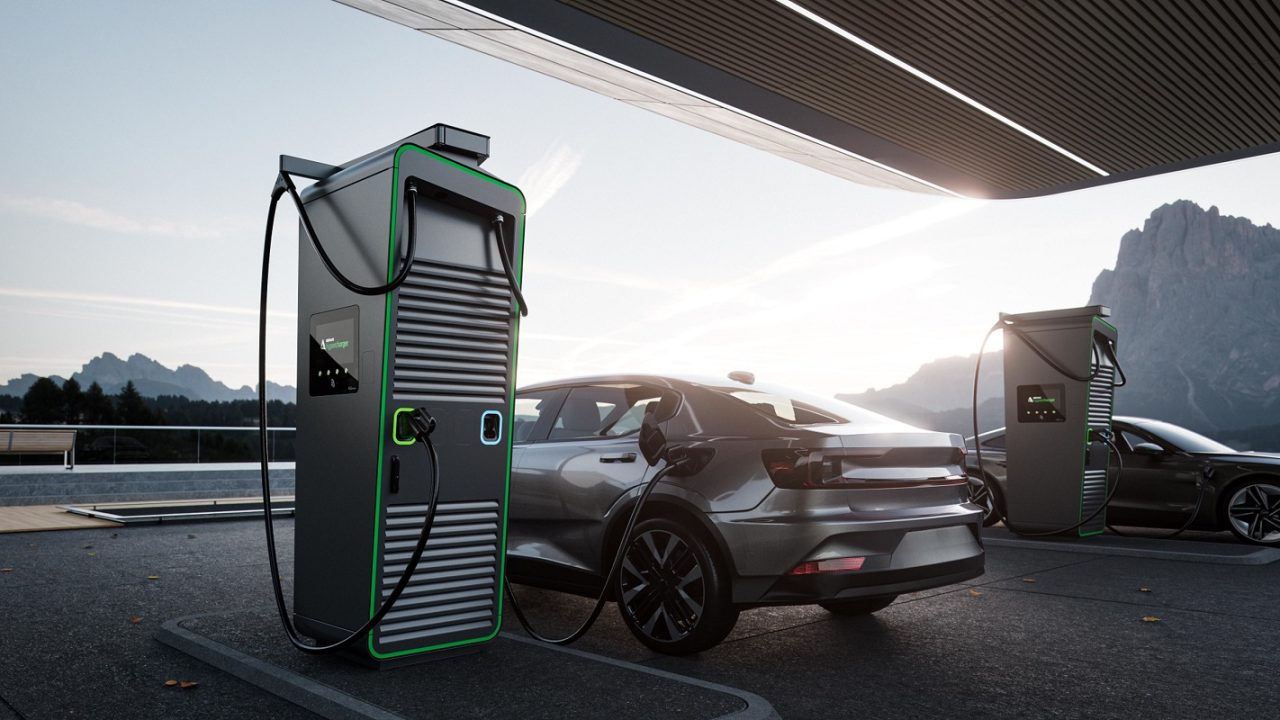 Rinnovabili • Alpitronic punta agli Usa. L'azienda italiana che produce colonnine di ricarica supera anche Tesla