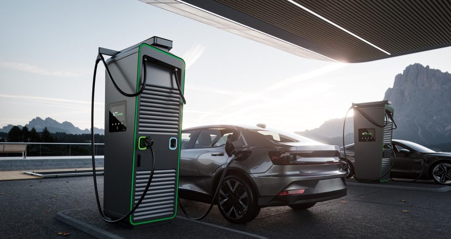 Rinnovabili • Alpitronic punta agli Usa. L'azienda italiana che produce colonnine di ricarica supera anche Tesla
