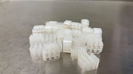 Rinnovabili • Dalla CO₂ al biometano puro grazie ai biofilm ingegnerizzati