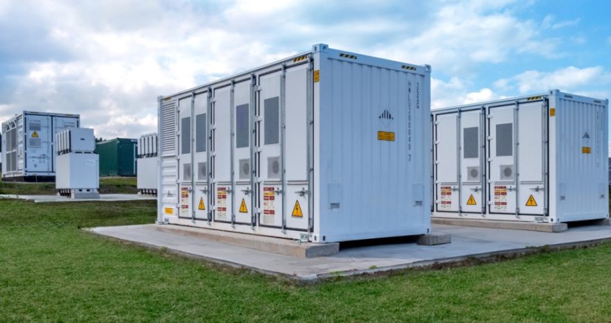 Rinnovabili • BayWa r.e. ottiene l’autorizzazione per il suo più grande progetto di accumulo di energia a batteria in Europa